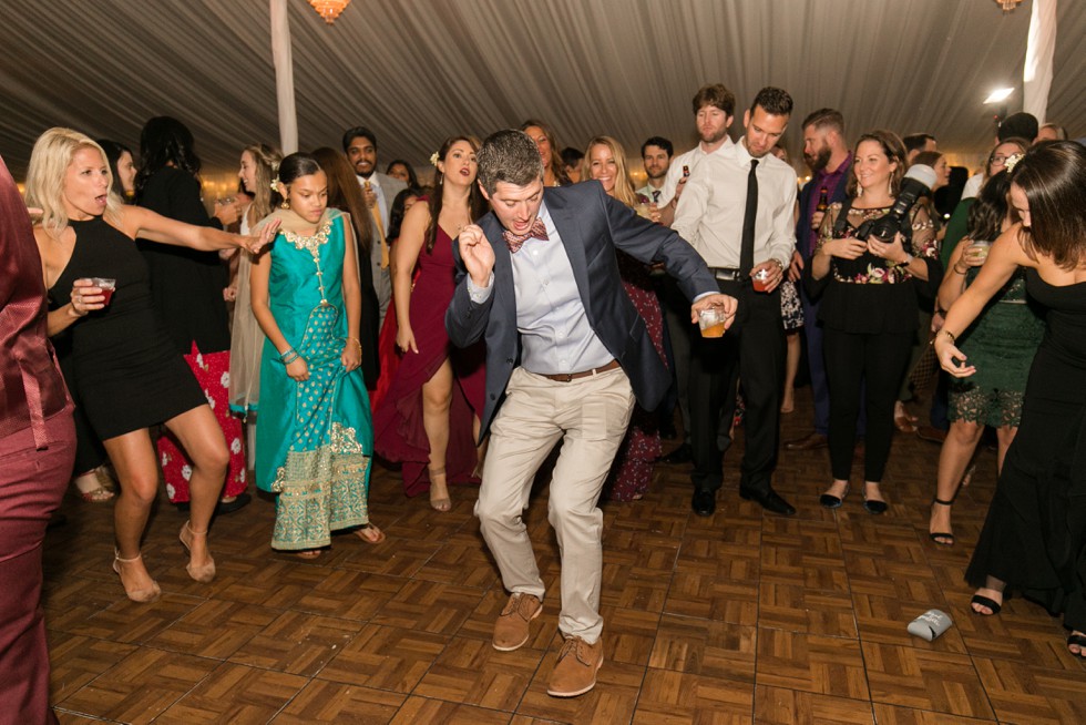 Belmont Manor reception dancing