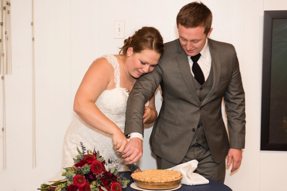 wedding pie cutting