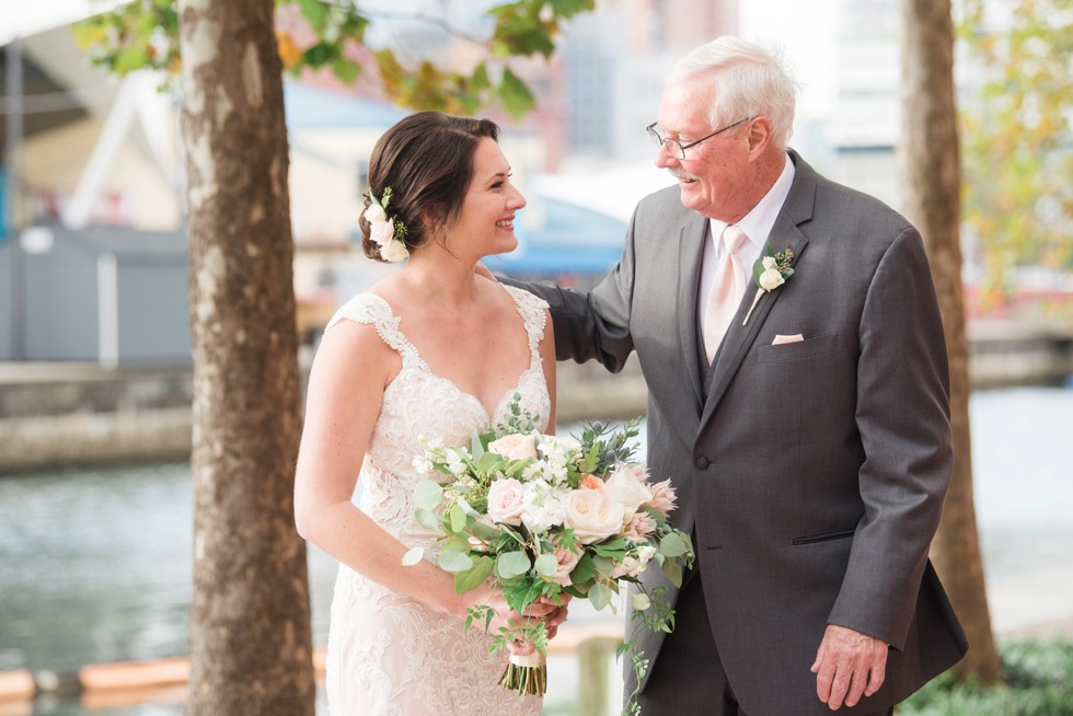 Baltimore Marriott waterfront wedding family photos