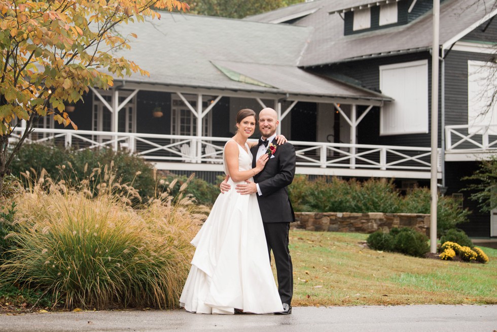 Sherwood Forest Clubhouse fall Wedding photos