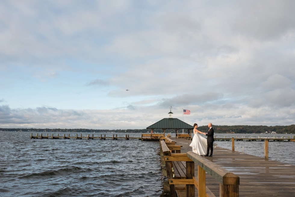 Annapolis Sherwood Forest waterfront Wedding couple