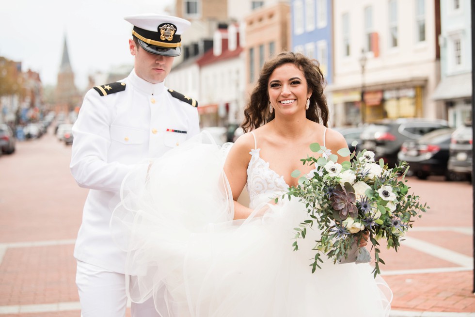 Downtown Annapolis West street wedding photo