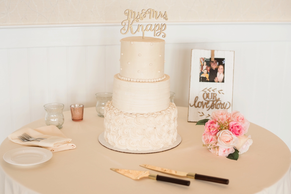 Cakes by Krissy Chesapeake Bay Beach Club Sunset ballroom wedding reception details