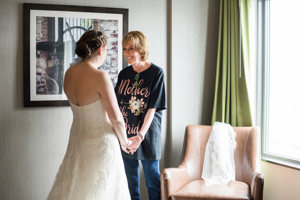 Hampton Inn & Suites Washington DC bridal suite