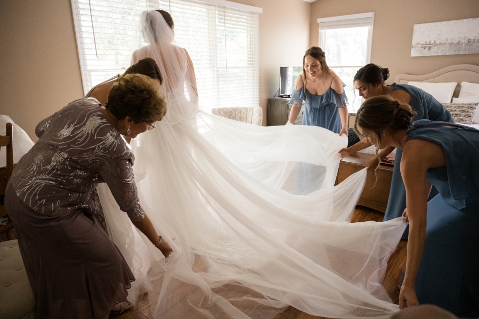 Annapolis waterfront Hotel wedding prep