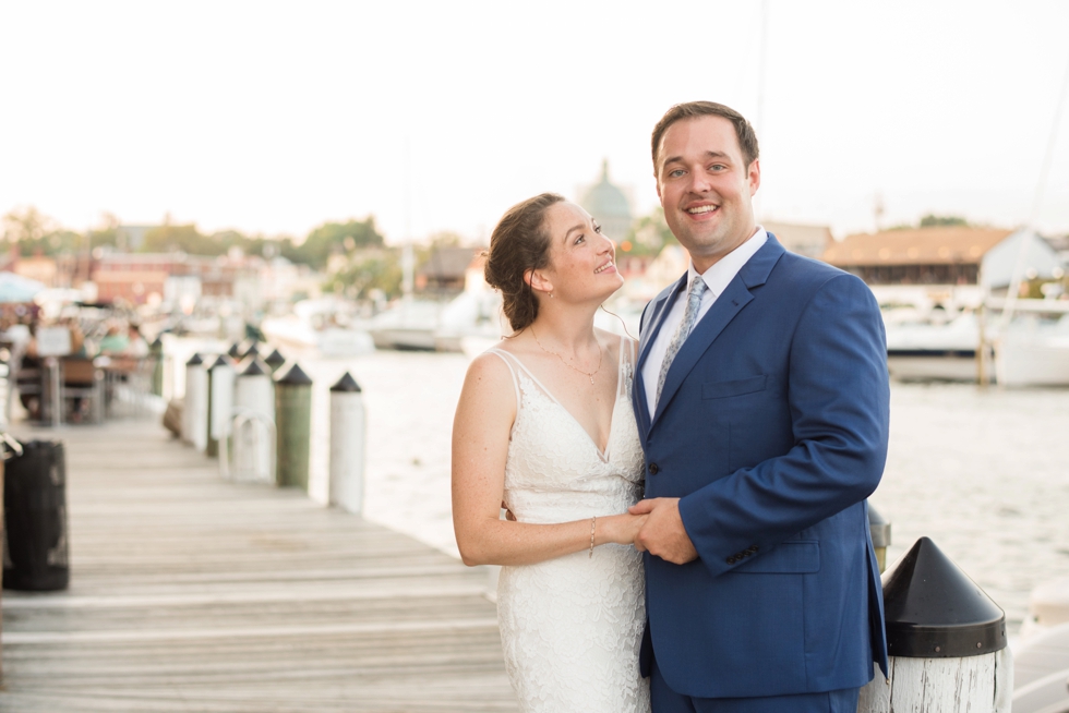 Annapolis waterfront hotel wedding couple photos