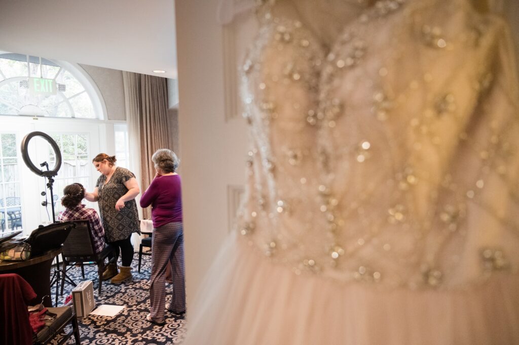 Historic Inns Governor Calvert House bride getting ready