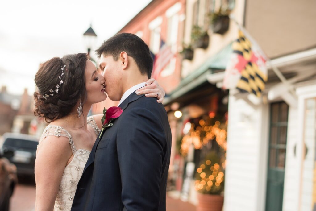 Historic Inns Governor Calvert House Wedding couple photos