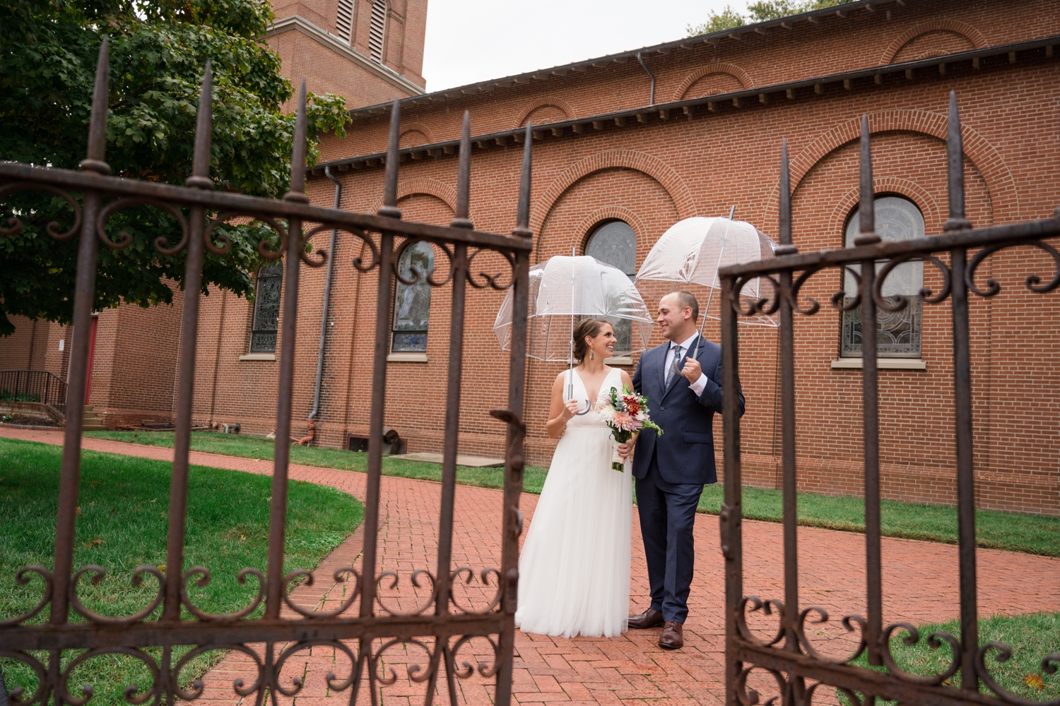 Annapolis courthouse elopement wedding