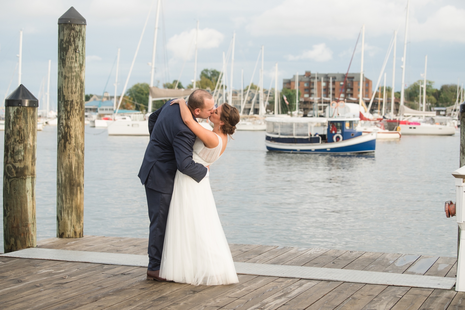 city dock Annapolis elopement wedding photos