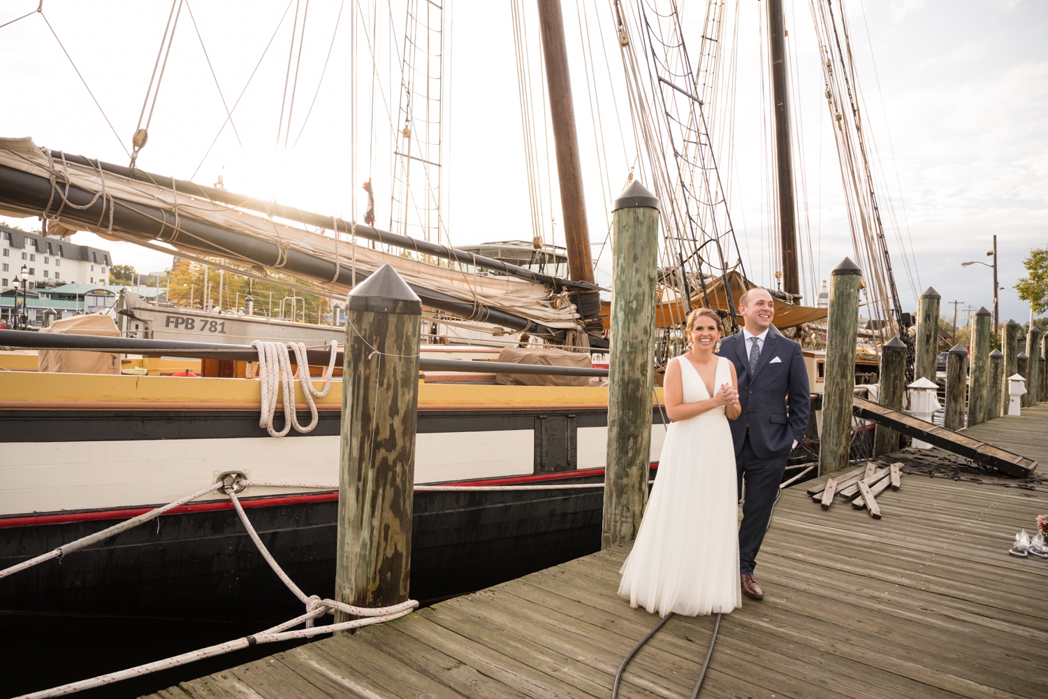 city dock Annapolis elopement wedding photos