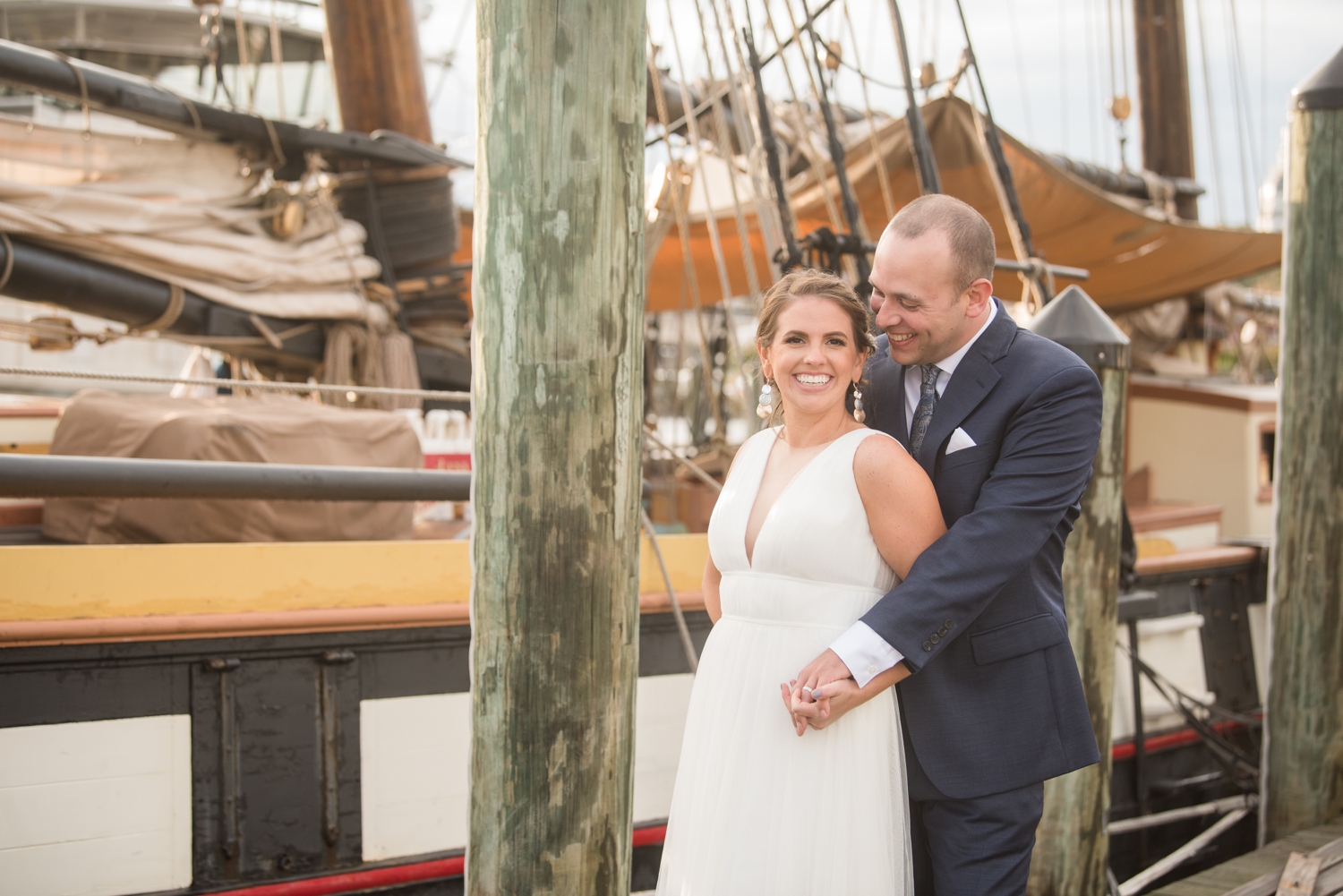 city dock Annapolis elopement wedding photos