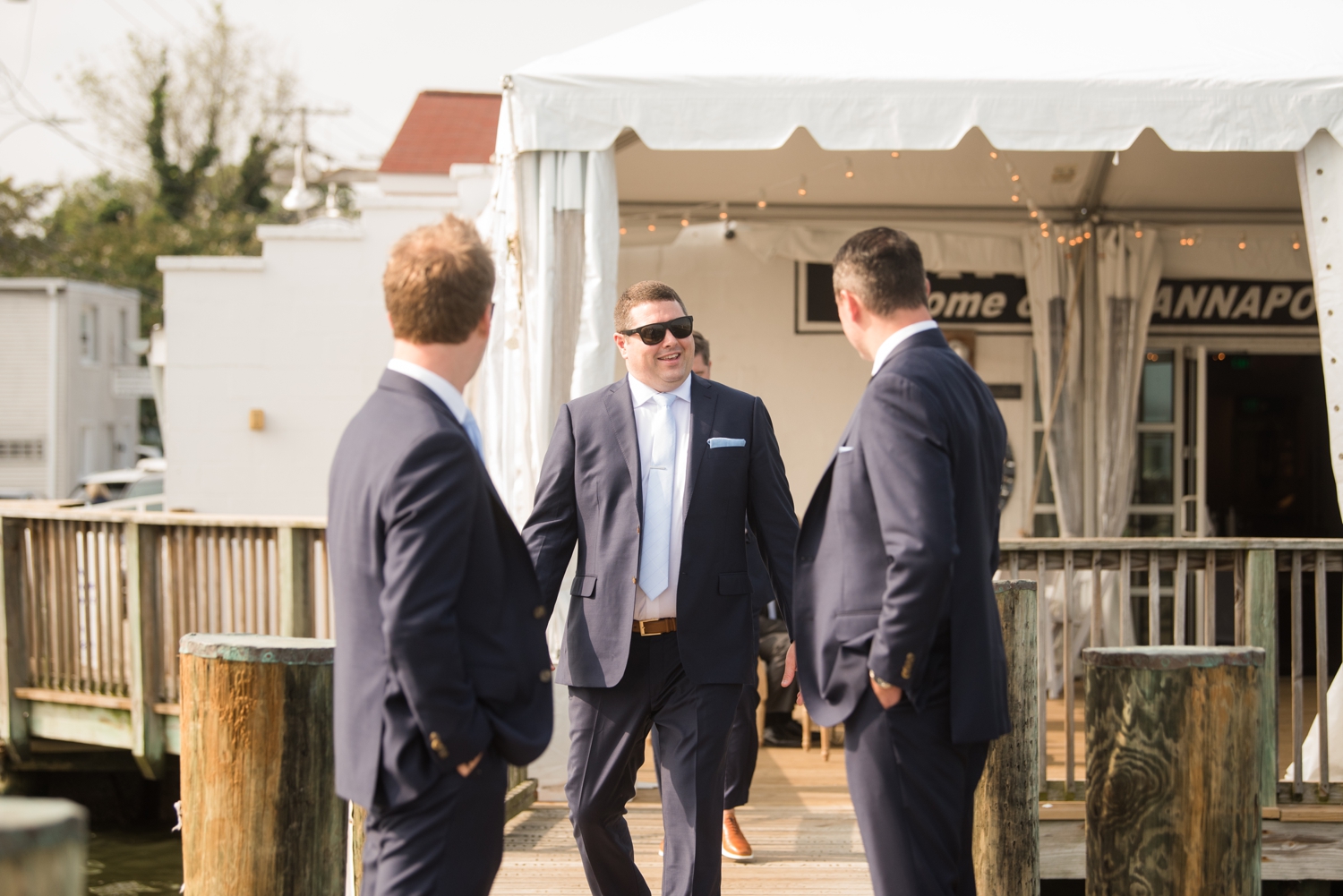 groom arrived by boat at Annapolis Maritime Museum