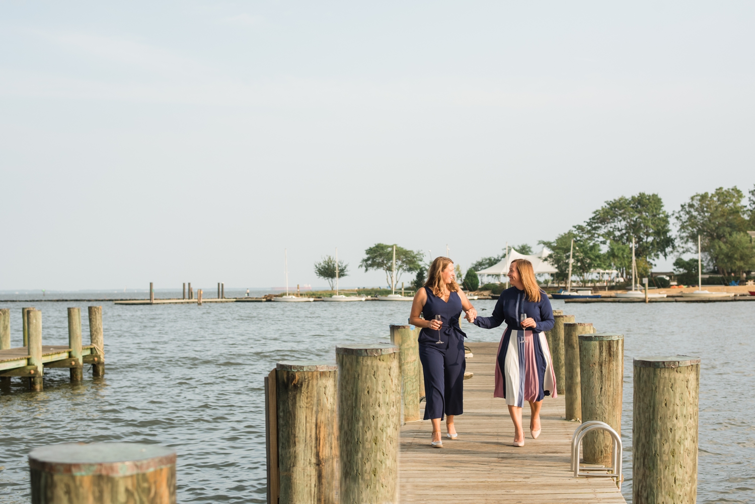 covid mini wedding couple in Annapolis