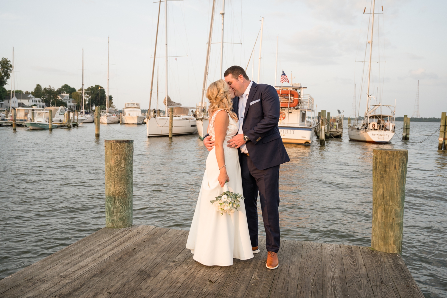 Annapolis Maritime museum newly wed micro wedding