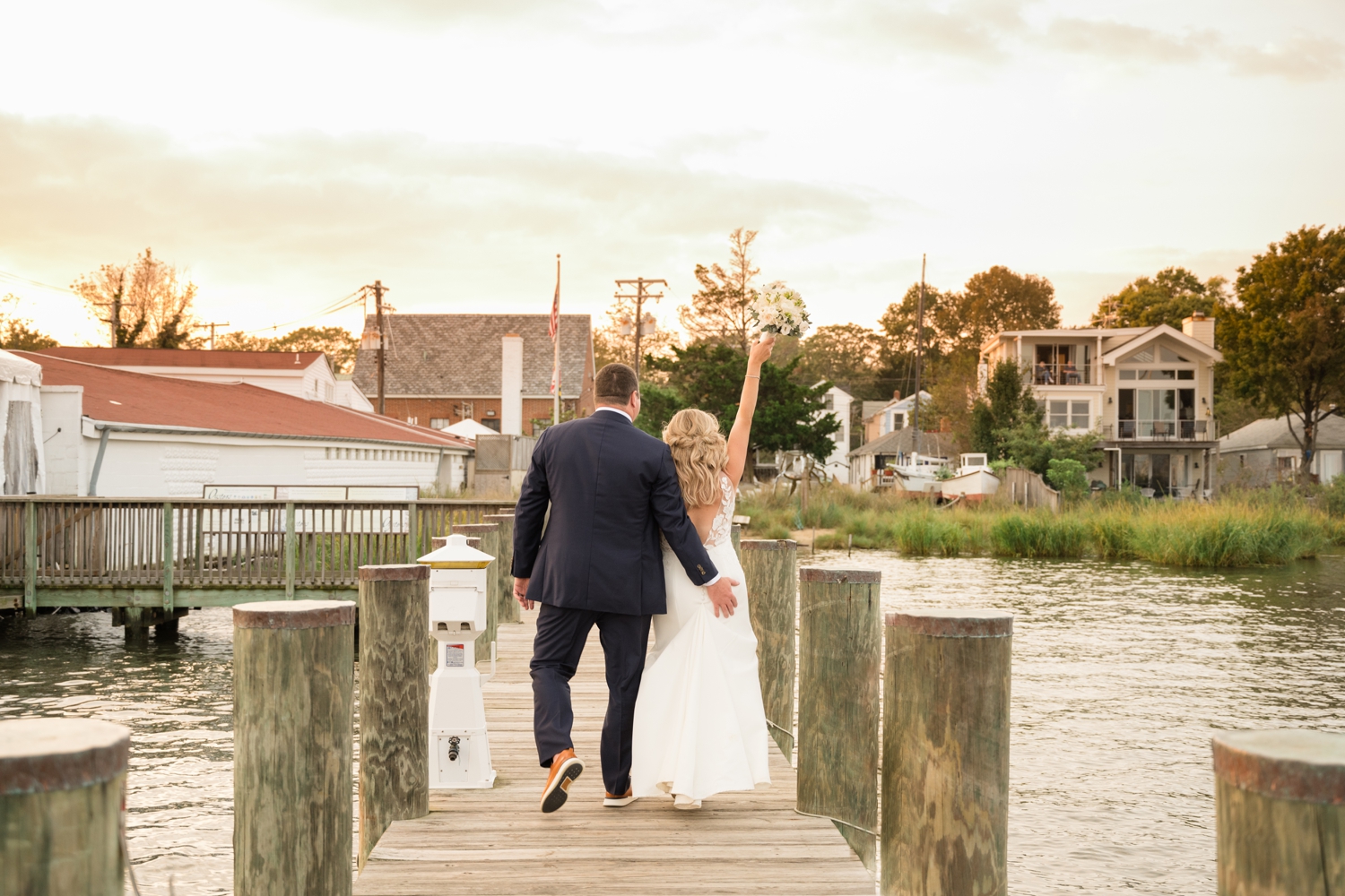 Annapolis Maritime museum newly wed micro wedding