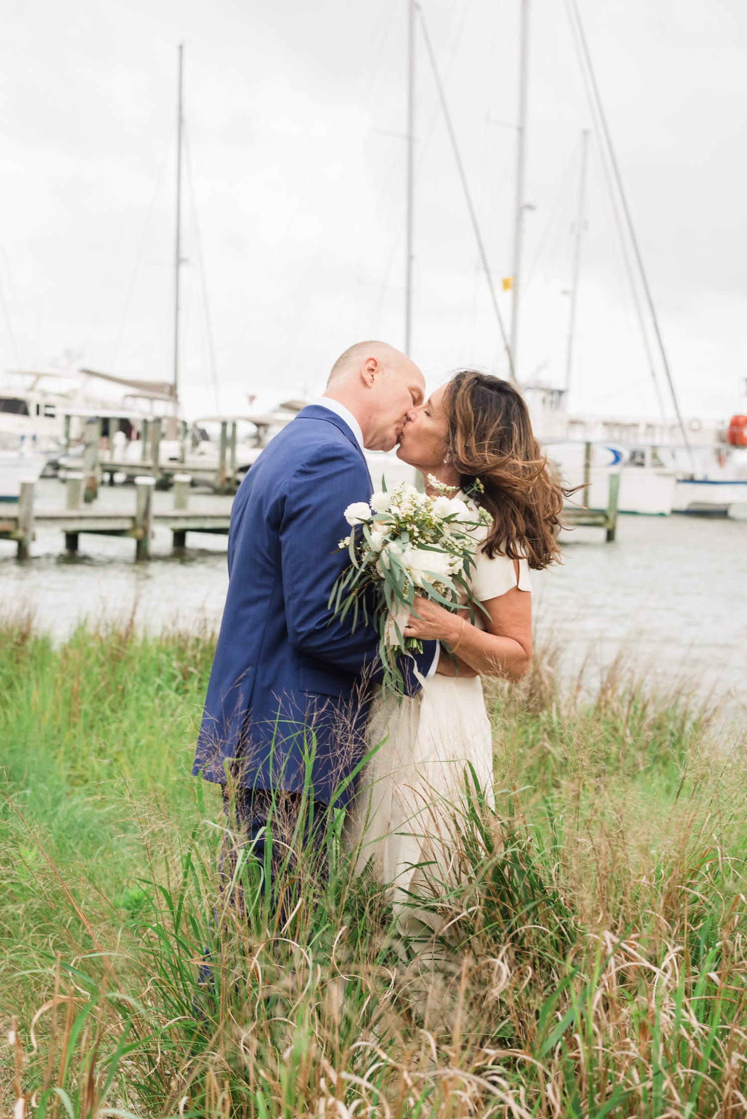 Annapolis Maritime Museum newlywed photo on the Bay