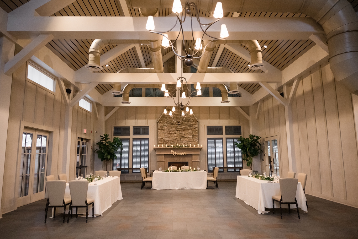 The Inn at the Chesapeake Bay Beach Club micro wedding