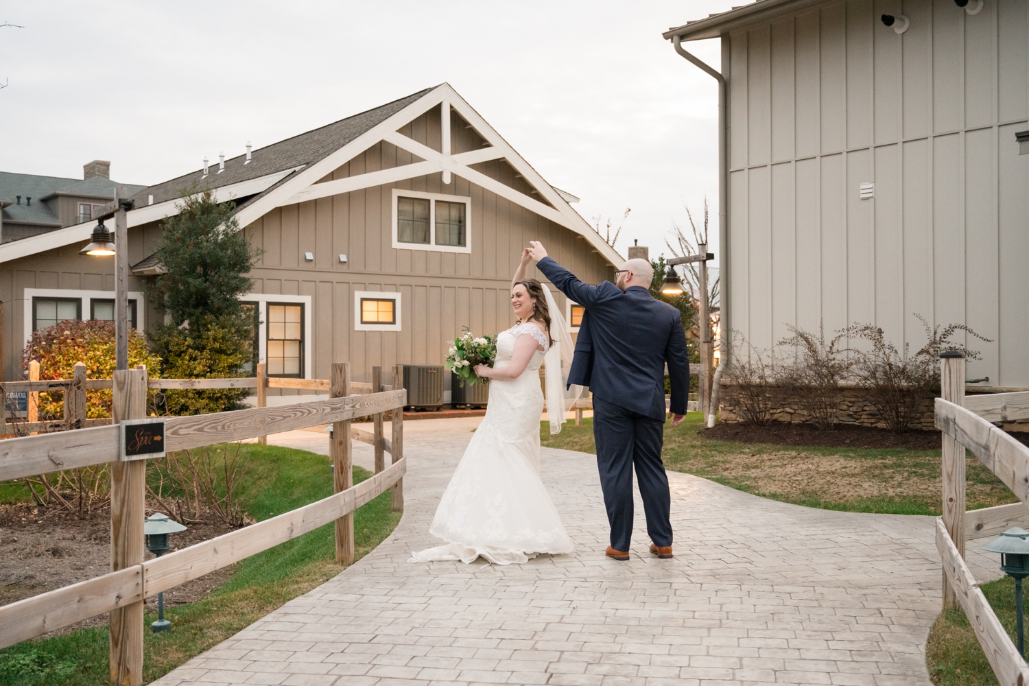 Eastern Shore micro wedding couple portraits