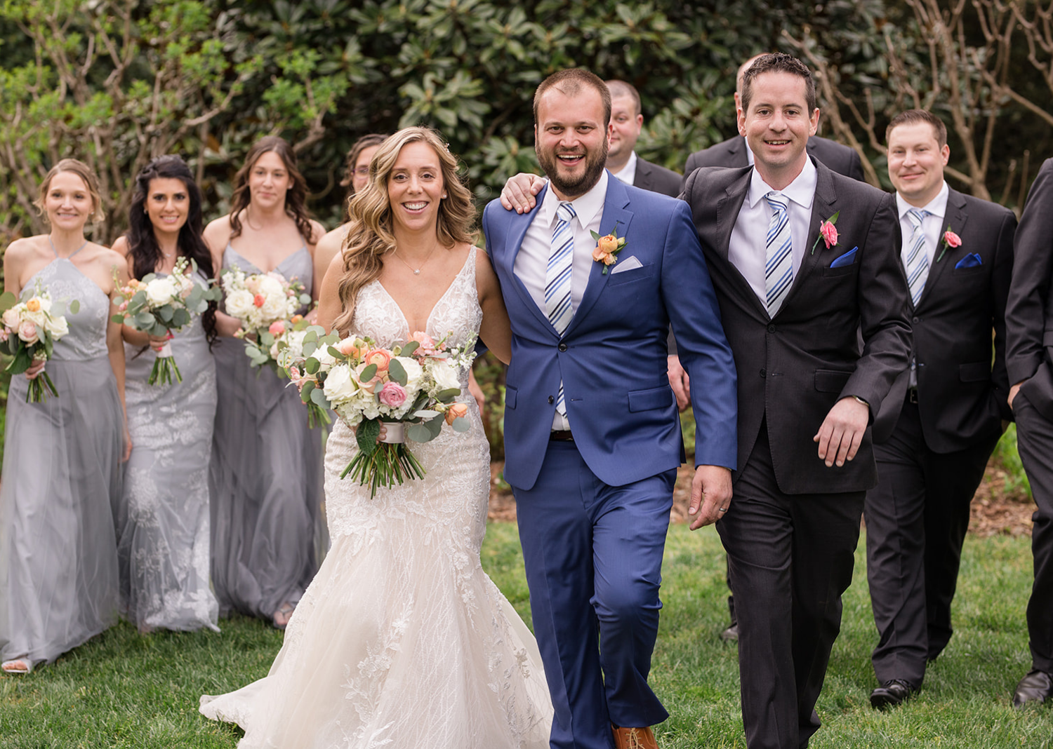 bride and groom with their bridal party