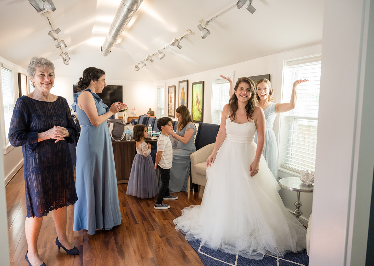 bride and bridesmaid in the bridal suite