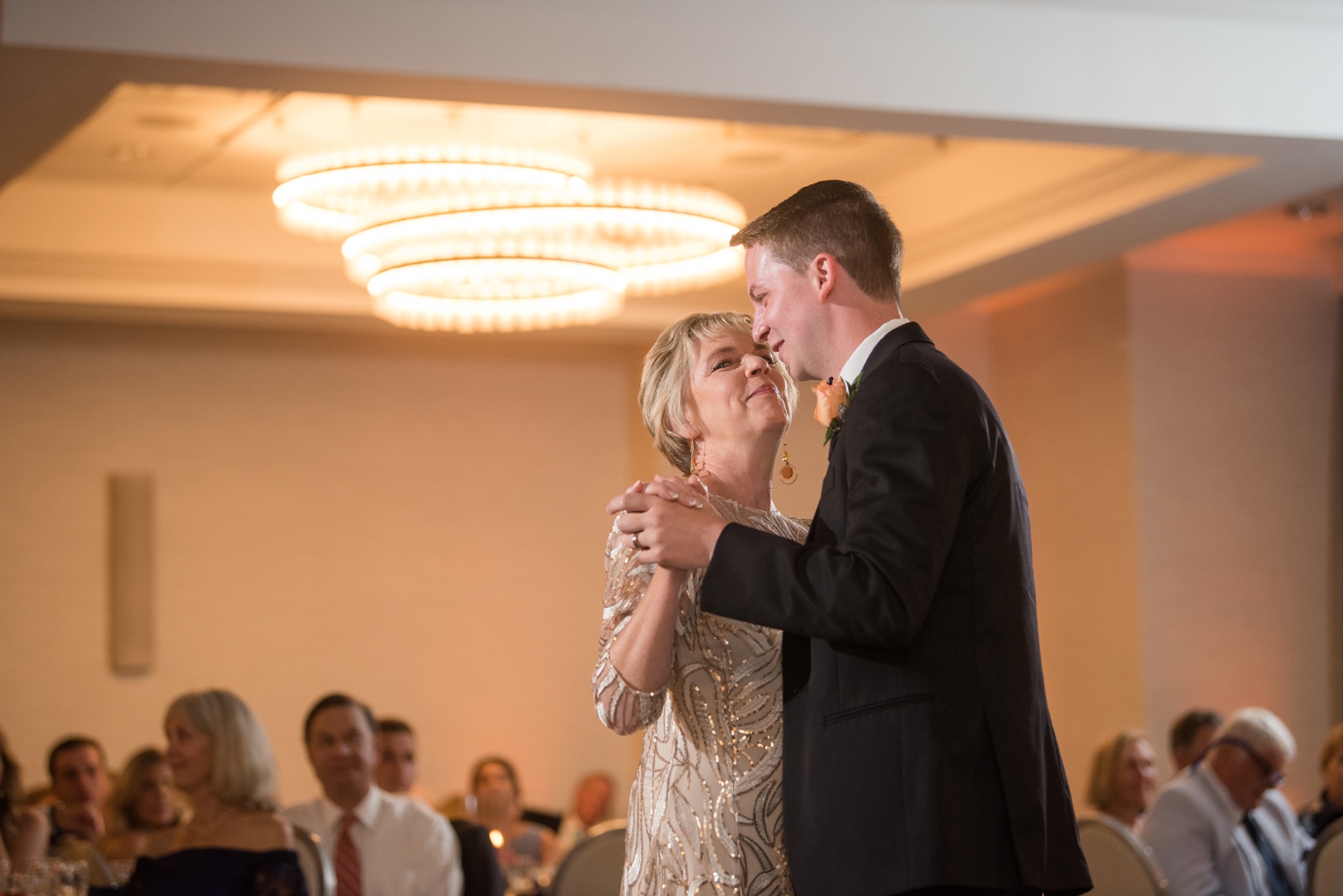 Annapolis waterfront Hotel Autograph Collection wedding reception parent dance