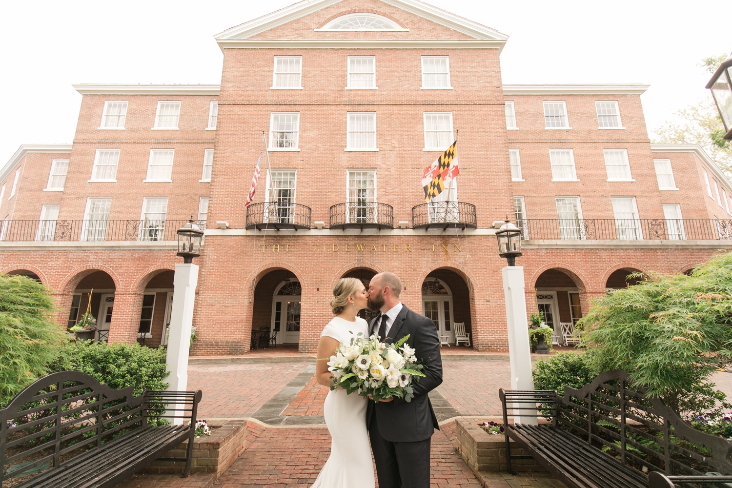 Best wedding photographer in Maryland Tidewater inn Easton