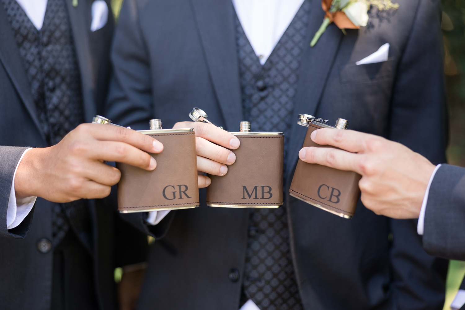 groom flask