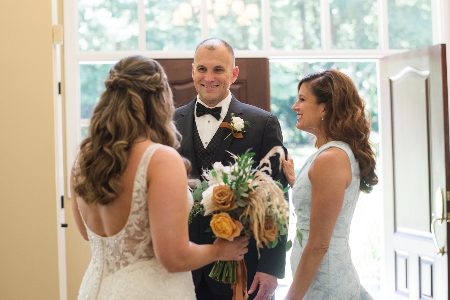 Manassas, VA wedding getting ready