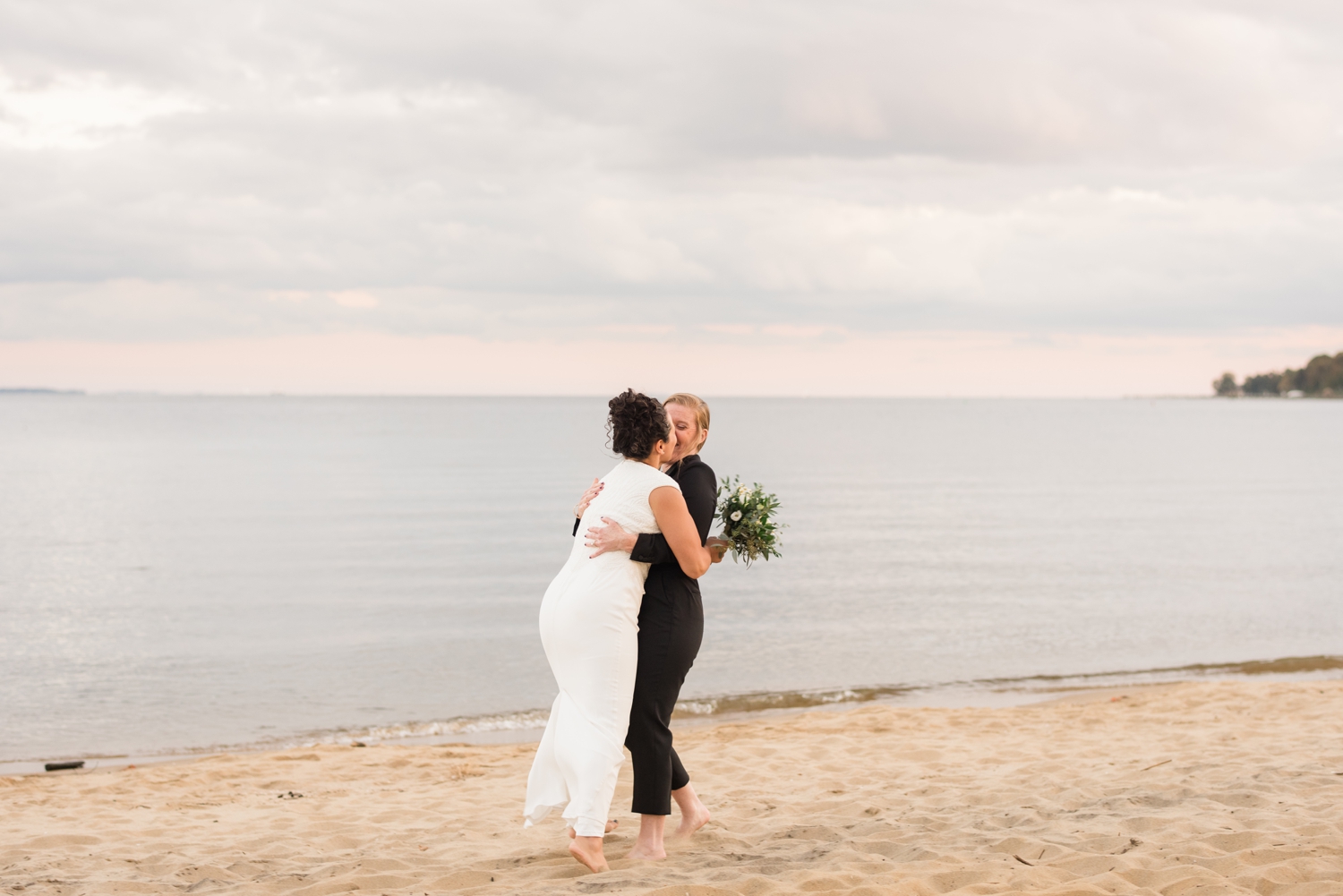 Beach wedding couple photos in Annapolis