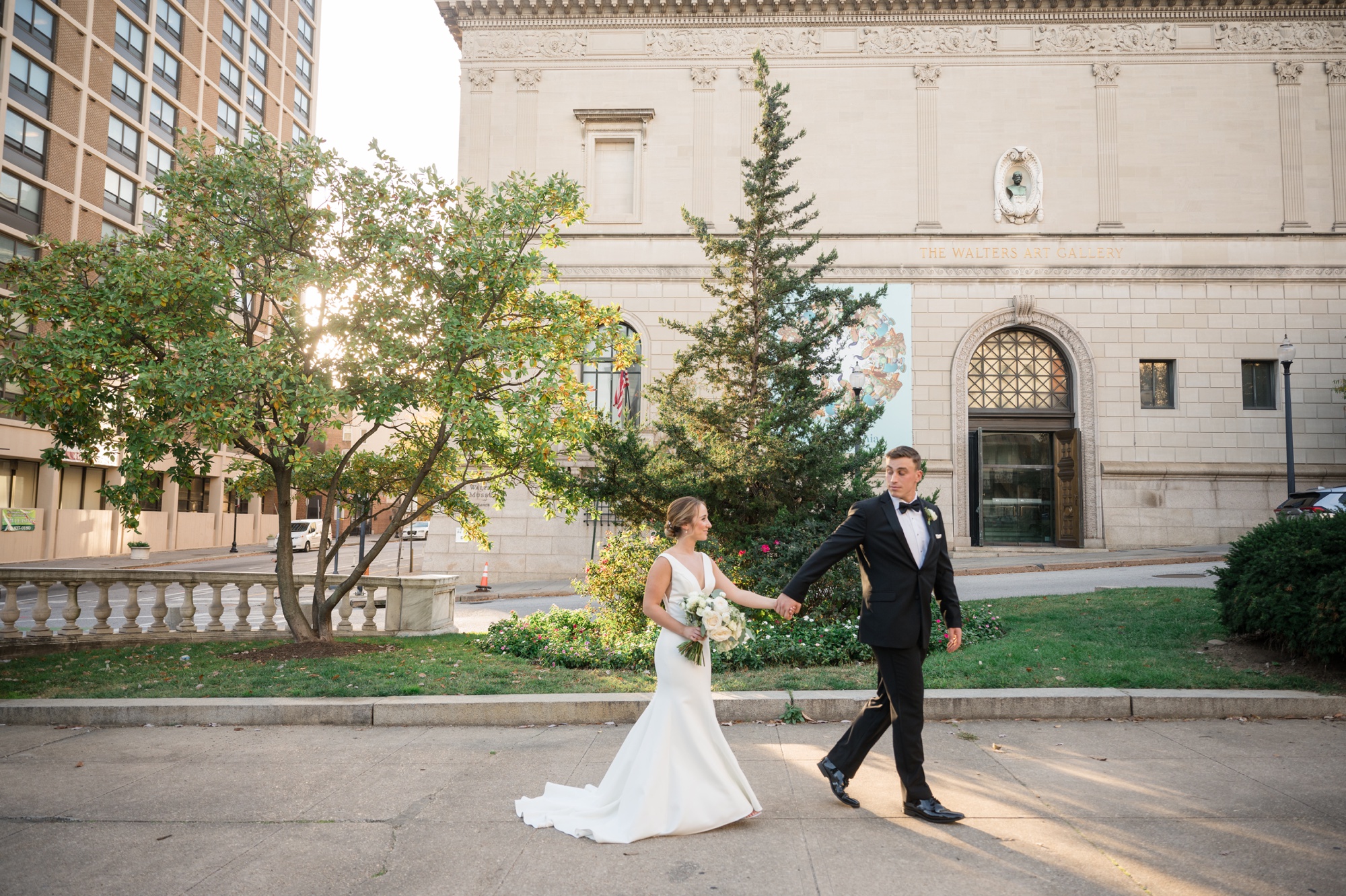 Engineers Club Baltimore Mount Vernon wedding party photographs