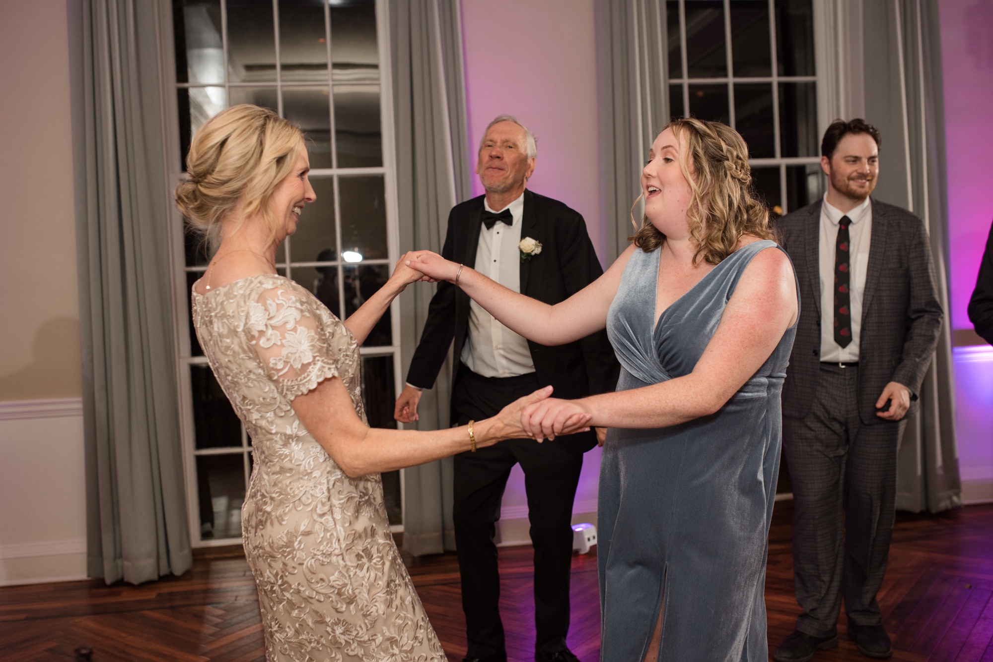 Tidewater inn winter wedding reception dancing