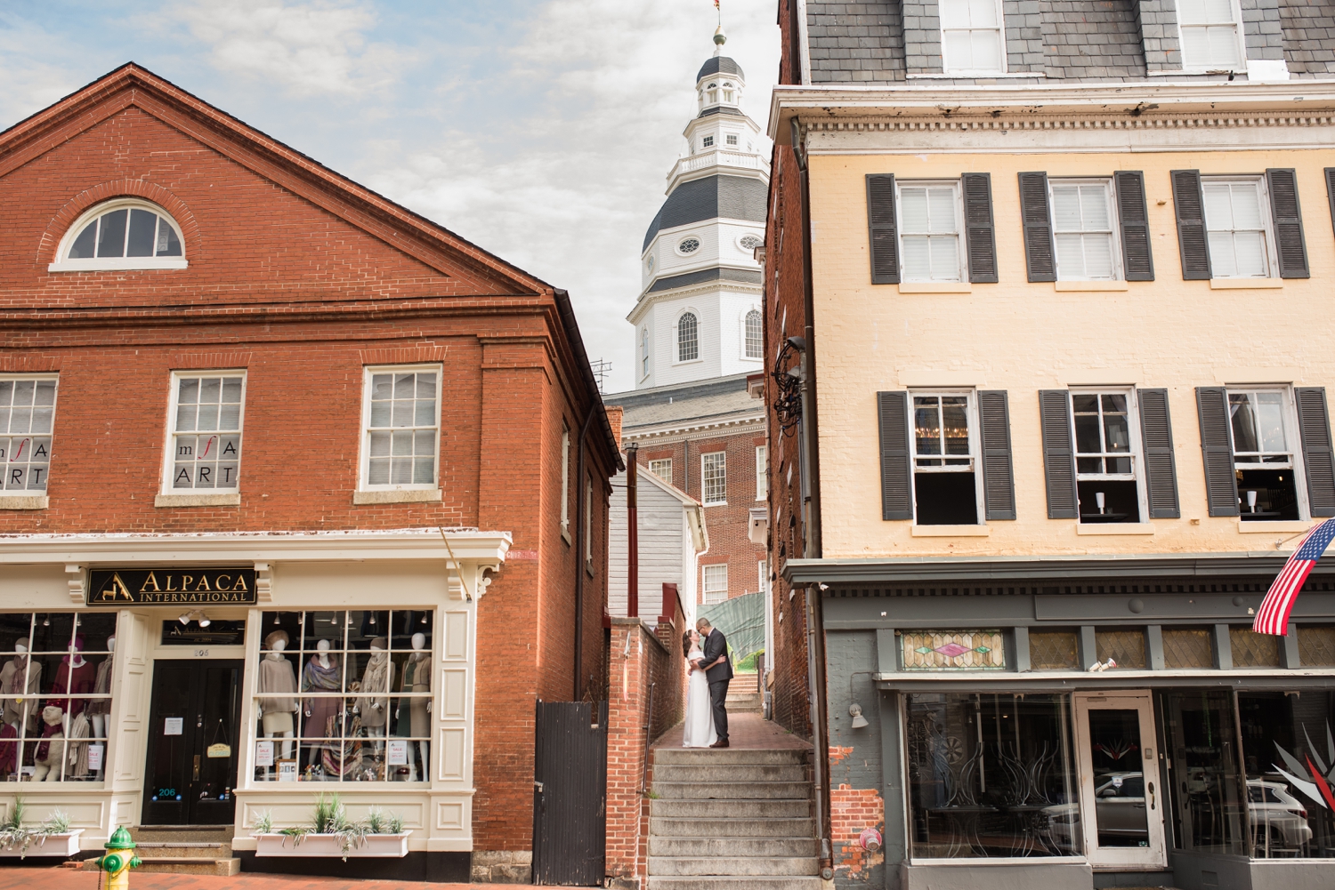 Hidden State house view in Annapolis elopement photograph 