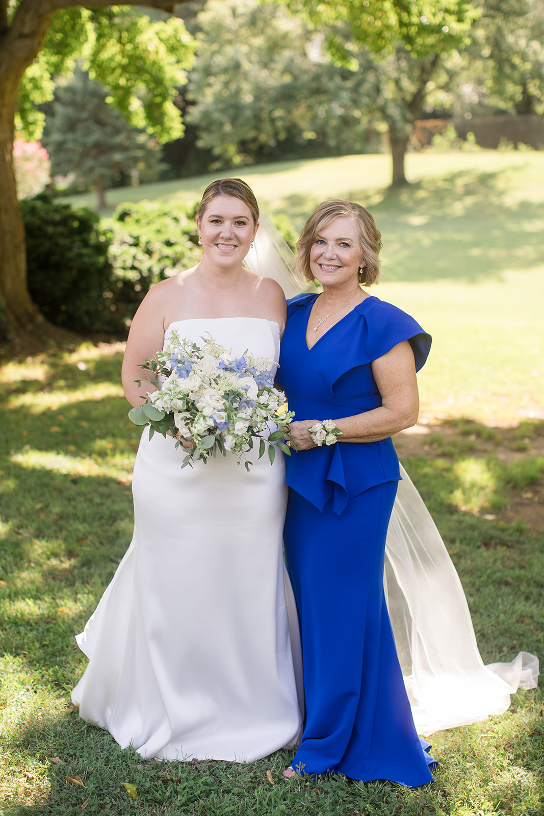 bride and her mother portrait