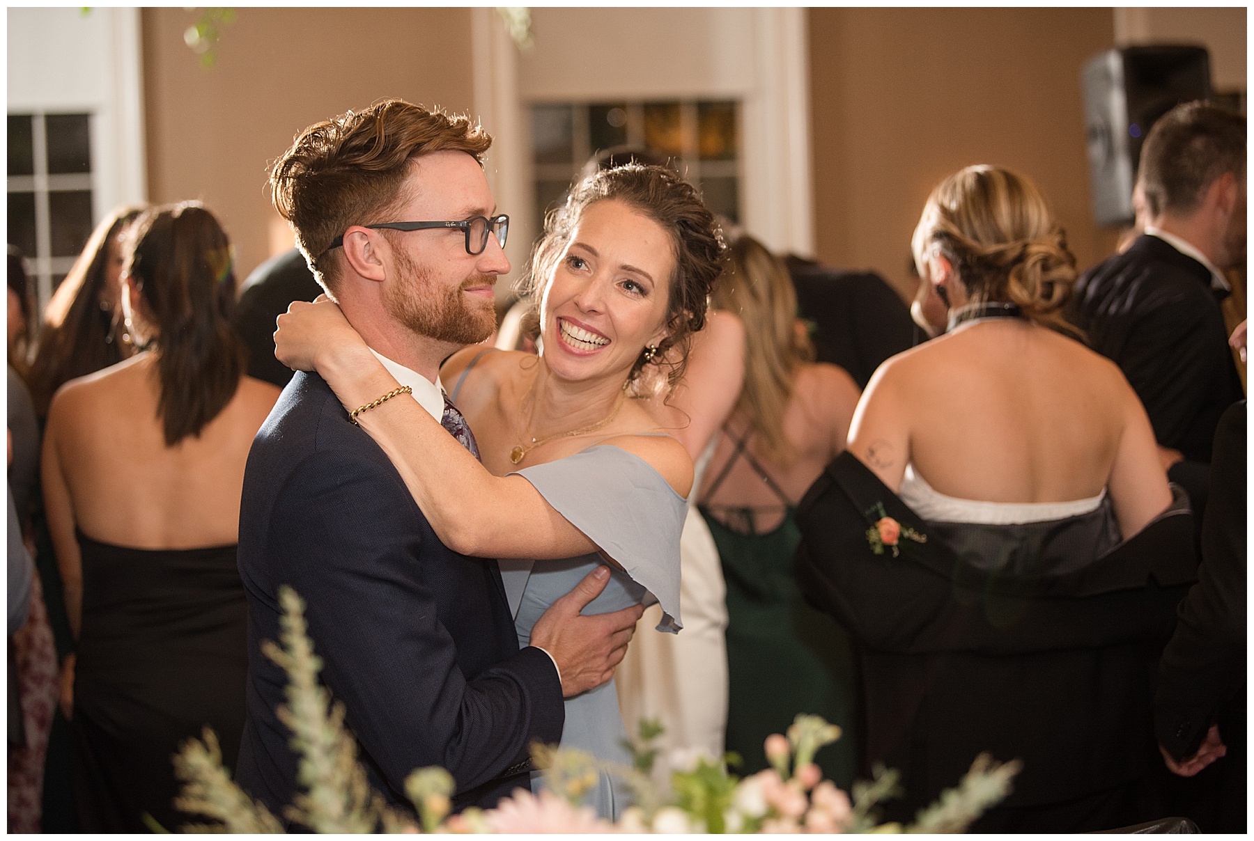 guests candid dancing