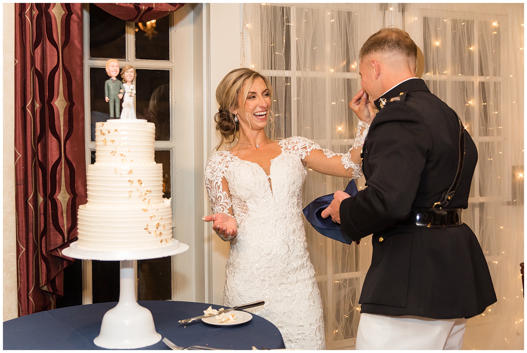 bride and groom cake cutting