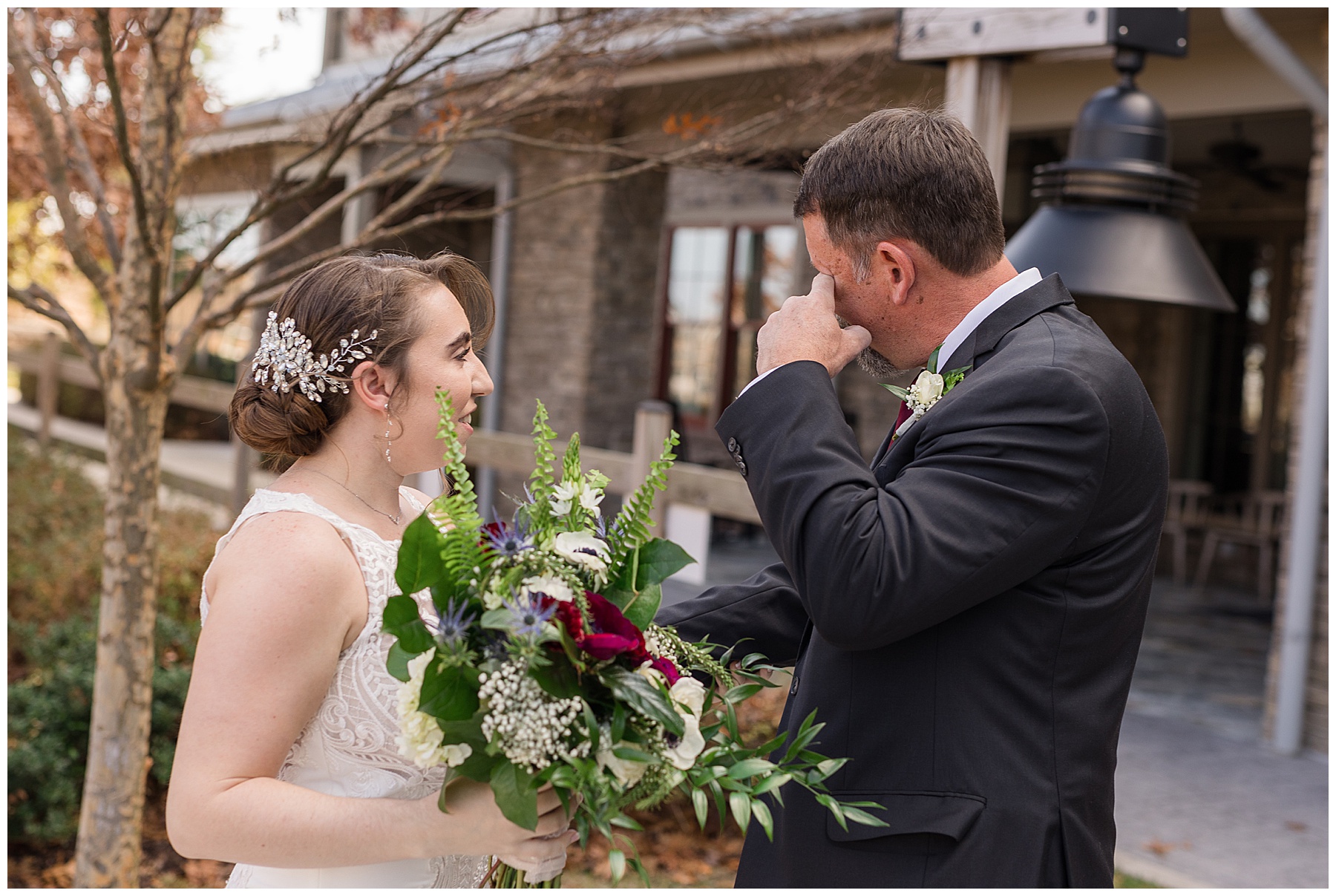 bride and her dad