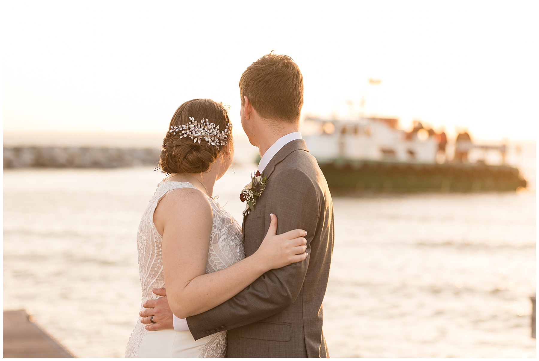 couple golden hour portraits chesapeake bay beach club