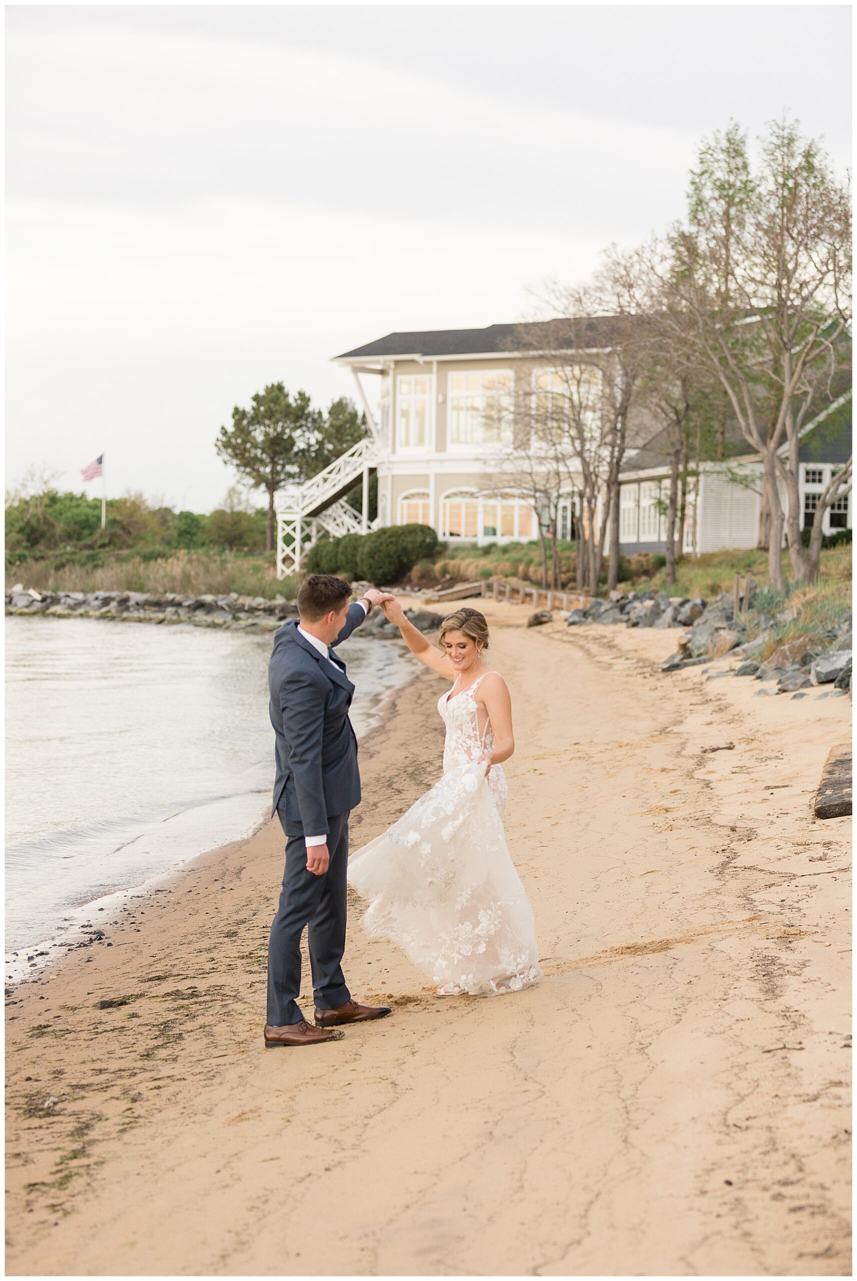 couple portrait on the beach spin