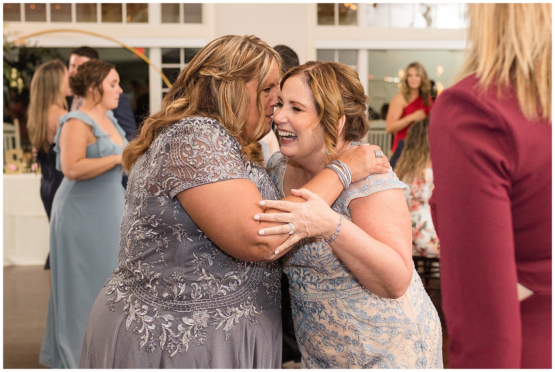 wedding candid guests dancing