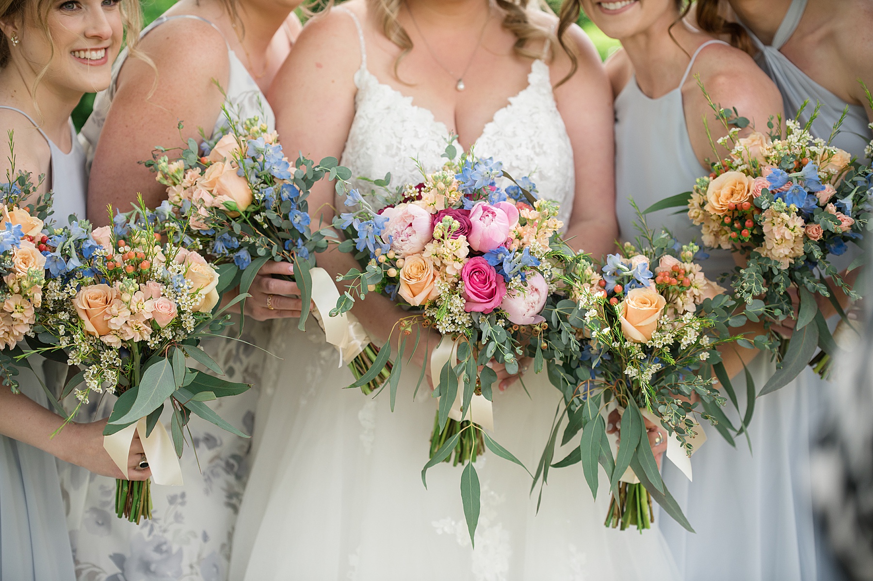 bride and bridesmaid bouquets