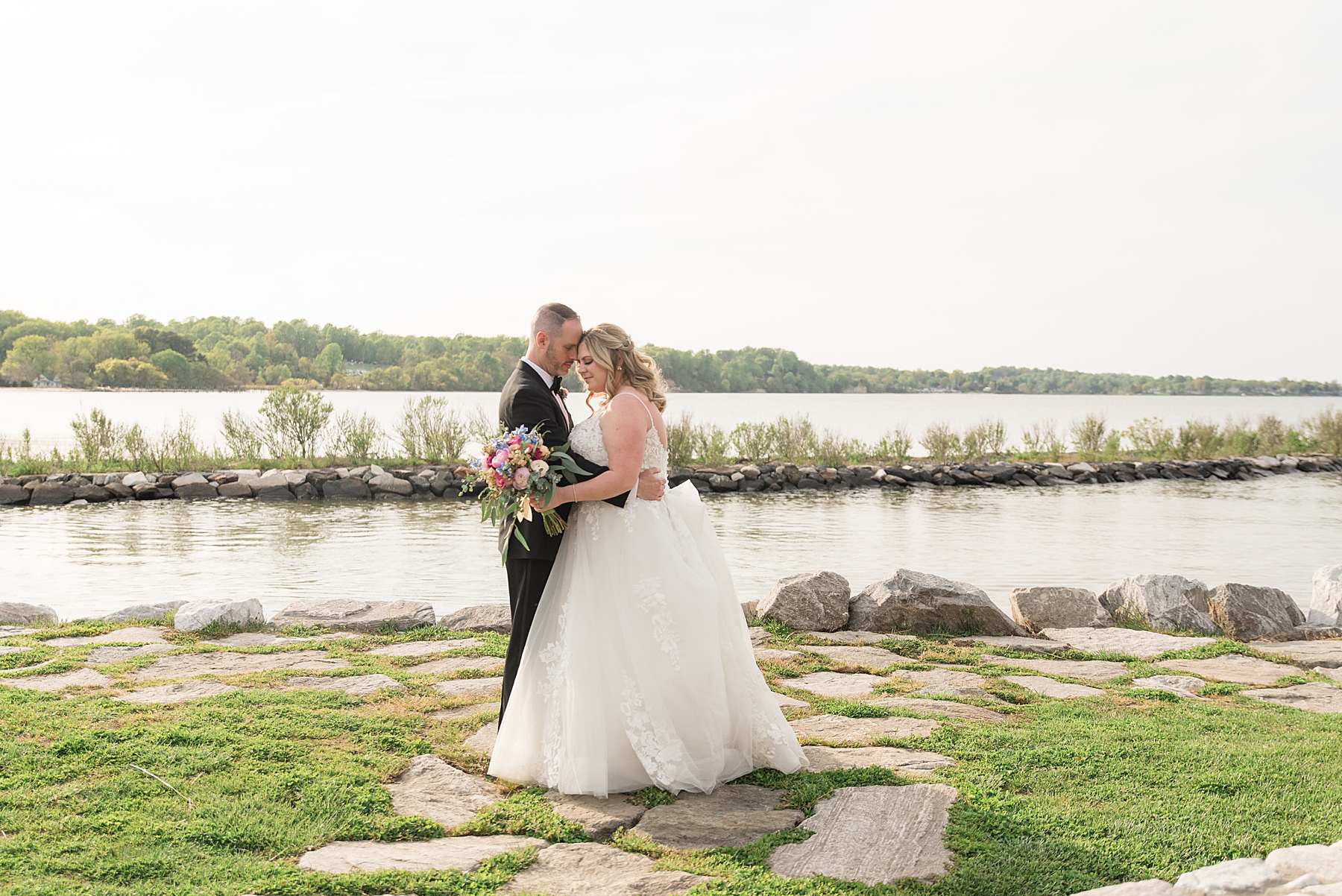 bride and groom newlywed portrait