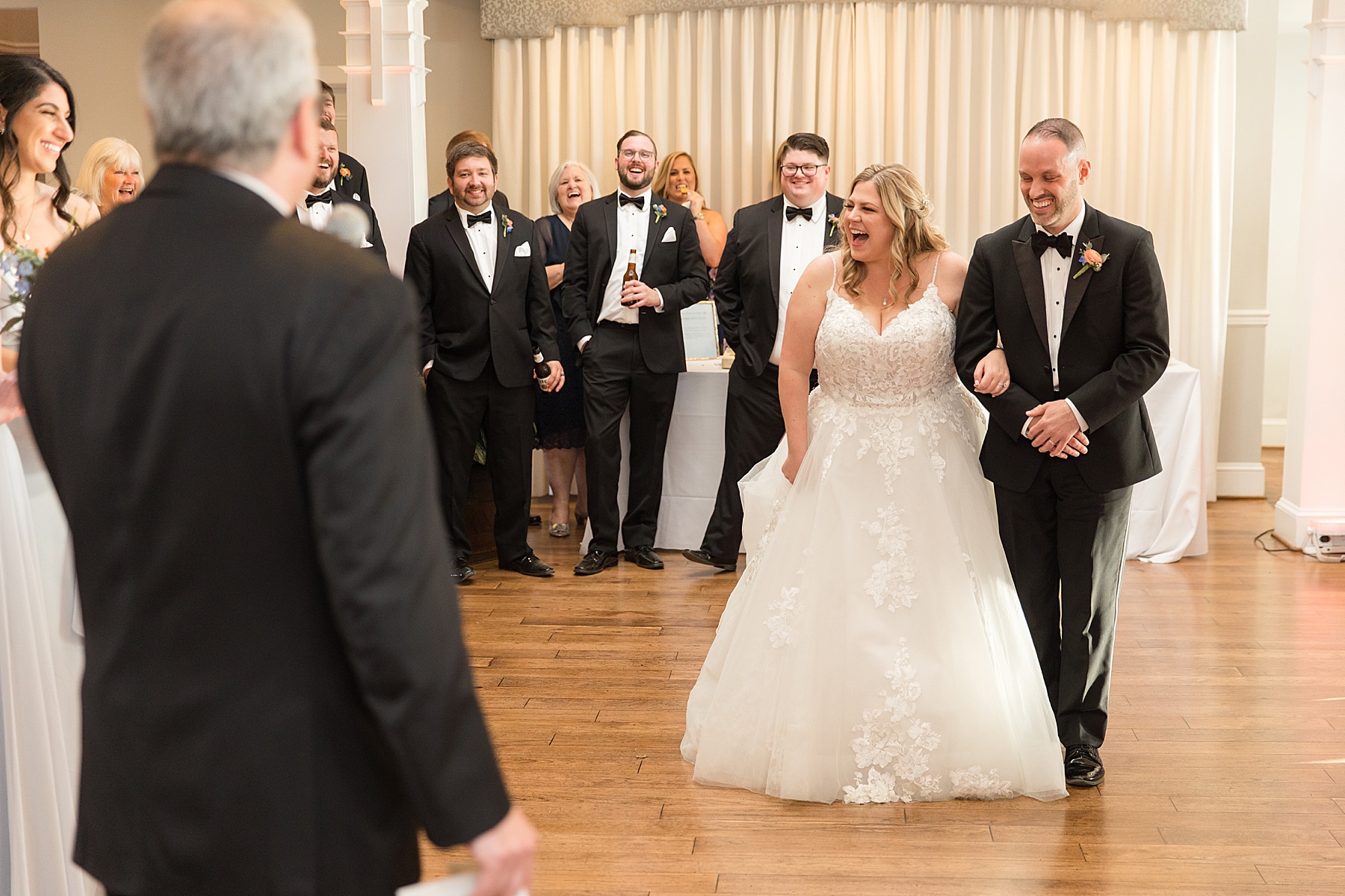 bride and groom first dance