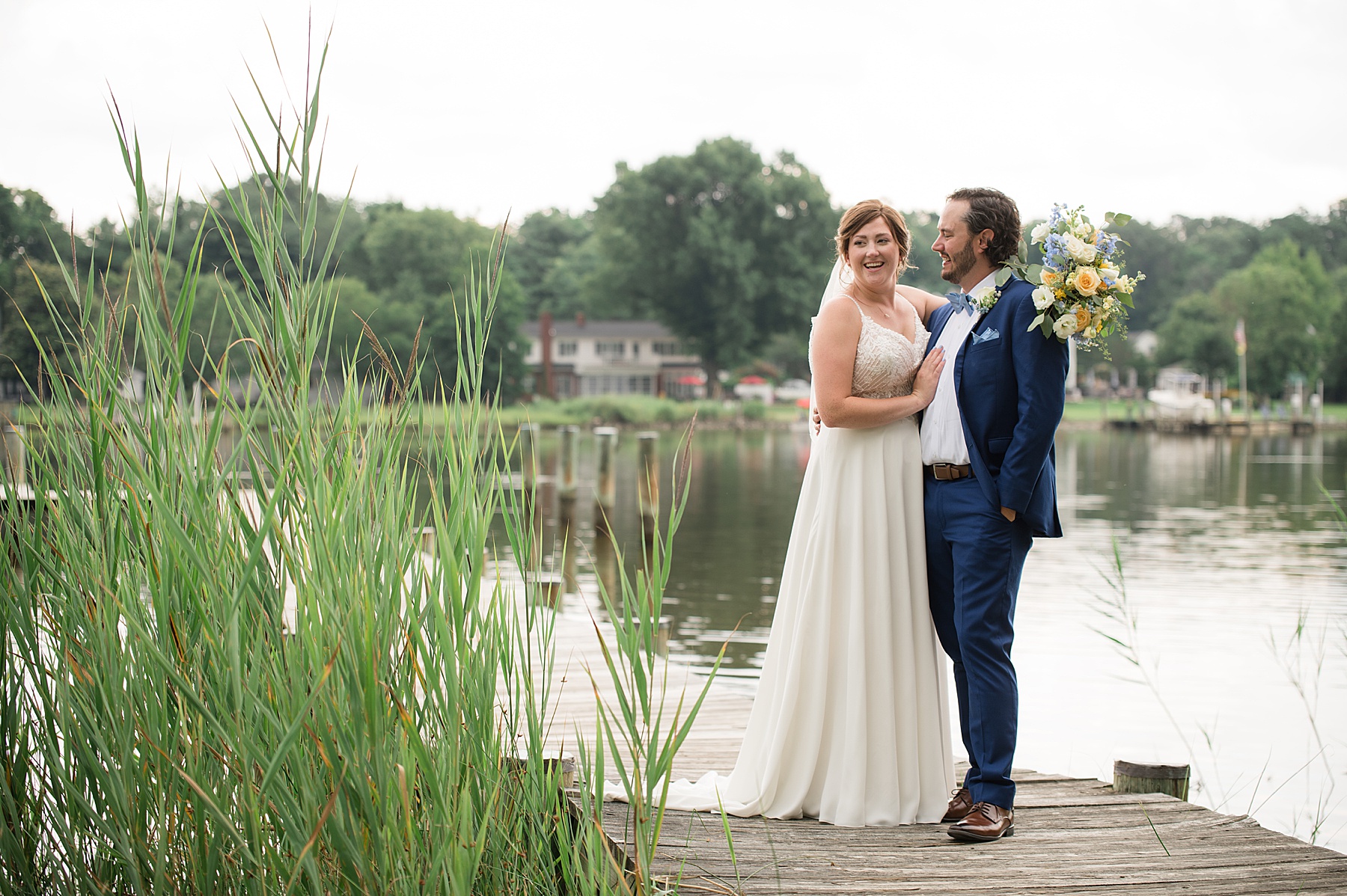 bride and groom portraits kent island pier