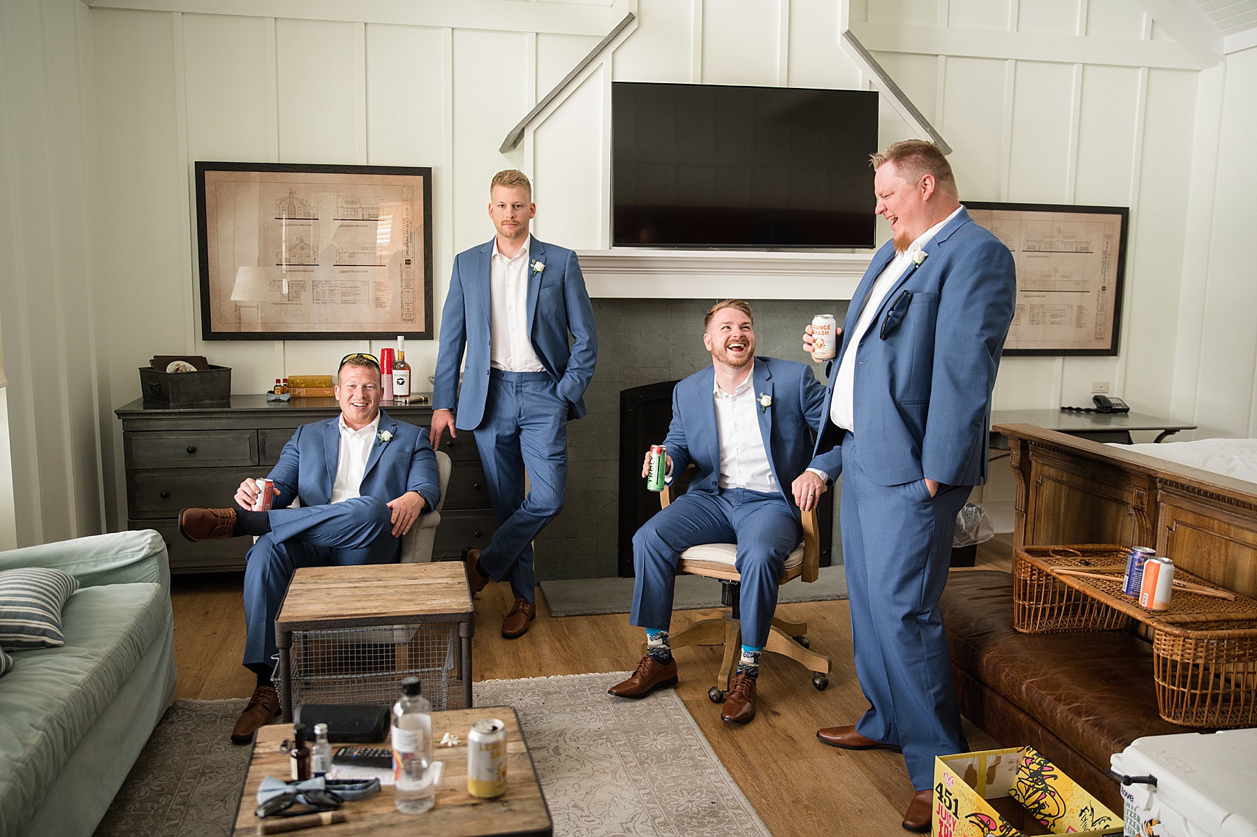 groomsmen getting ready chatting