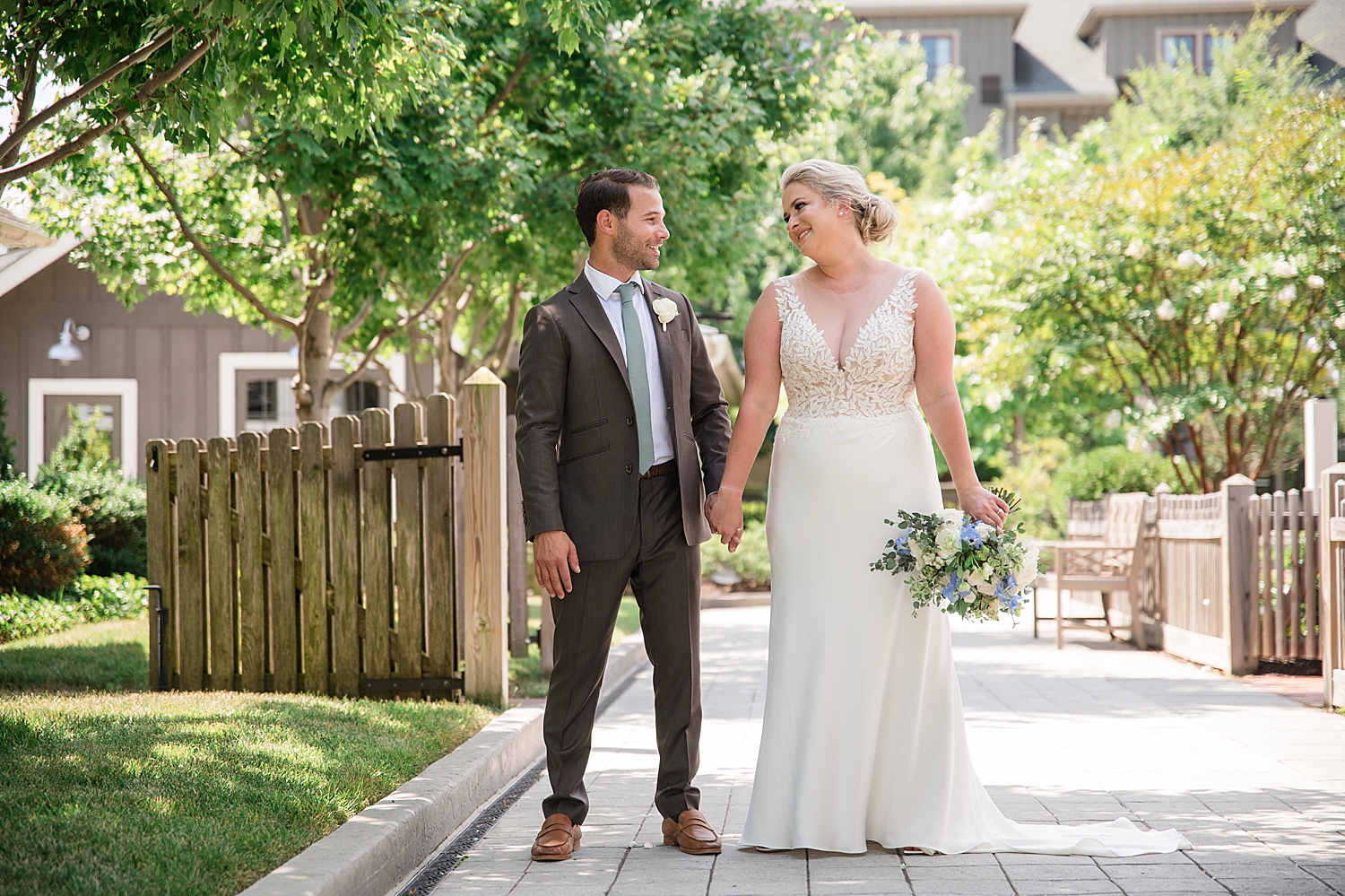 couple portrait groom