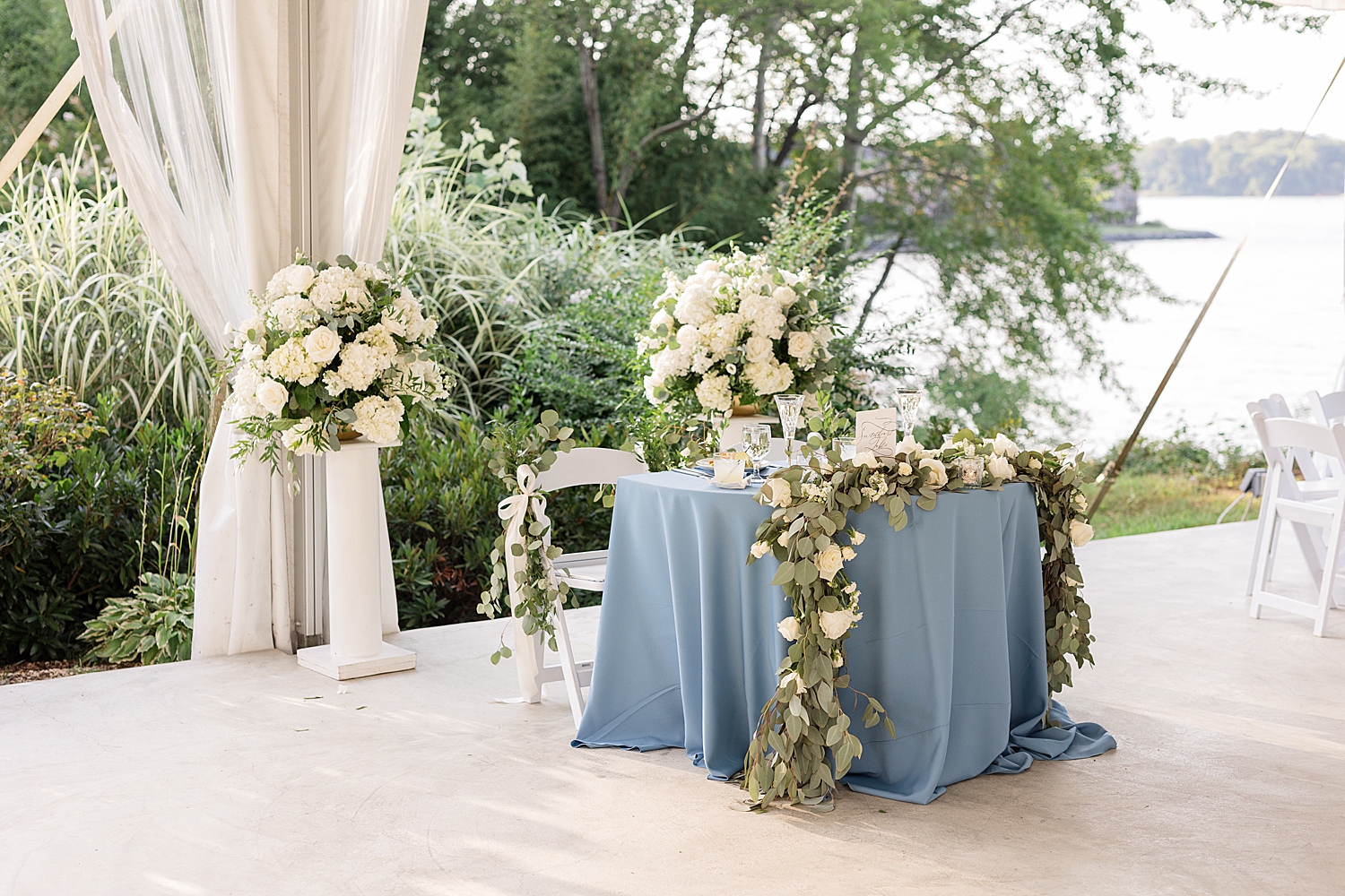 tented reception blue table details