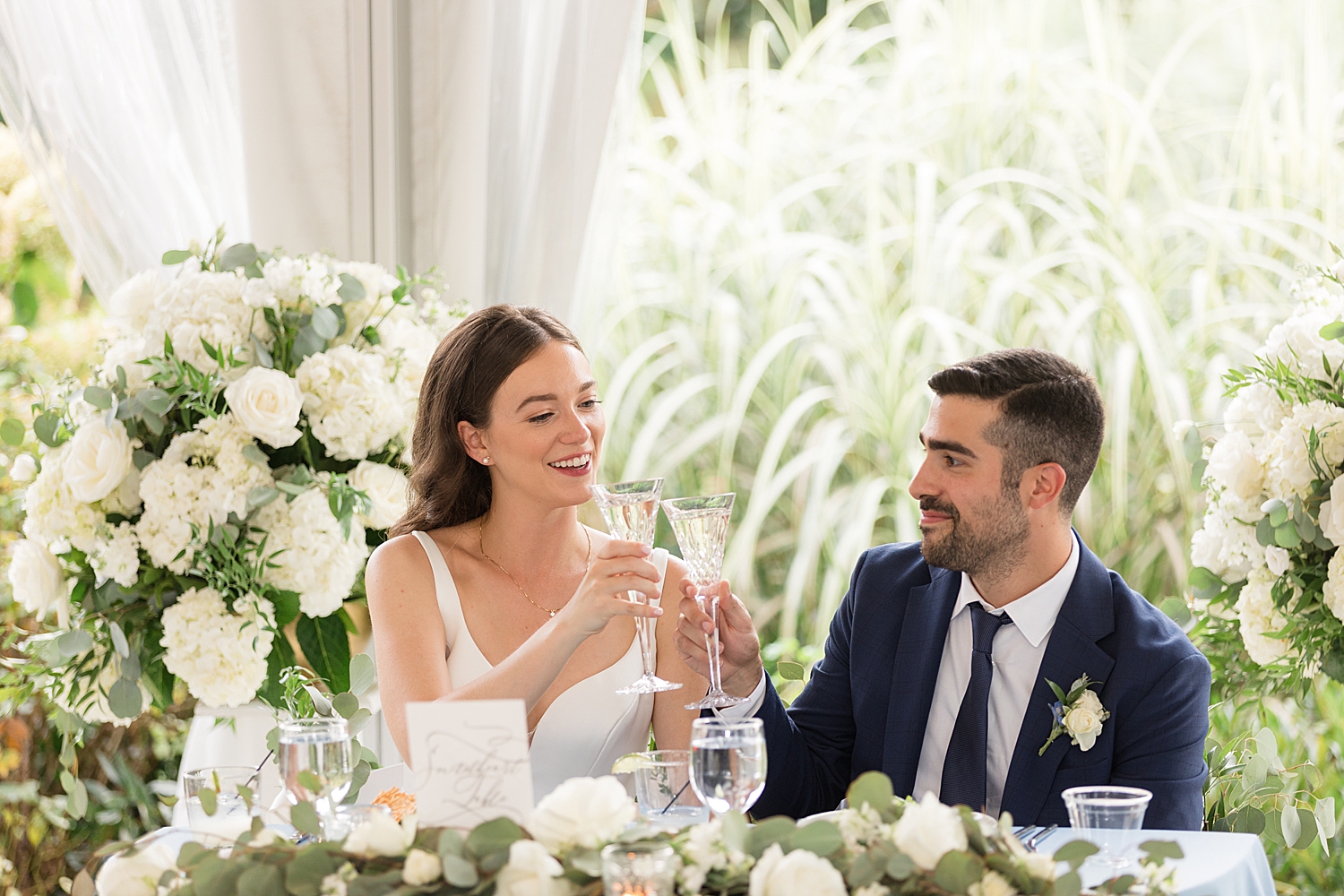 couple cheering with champagne