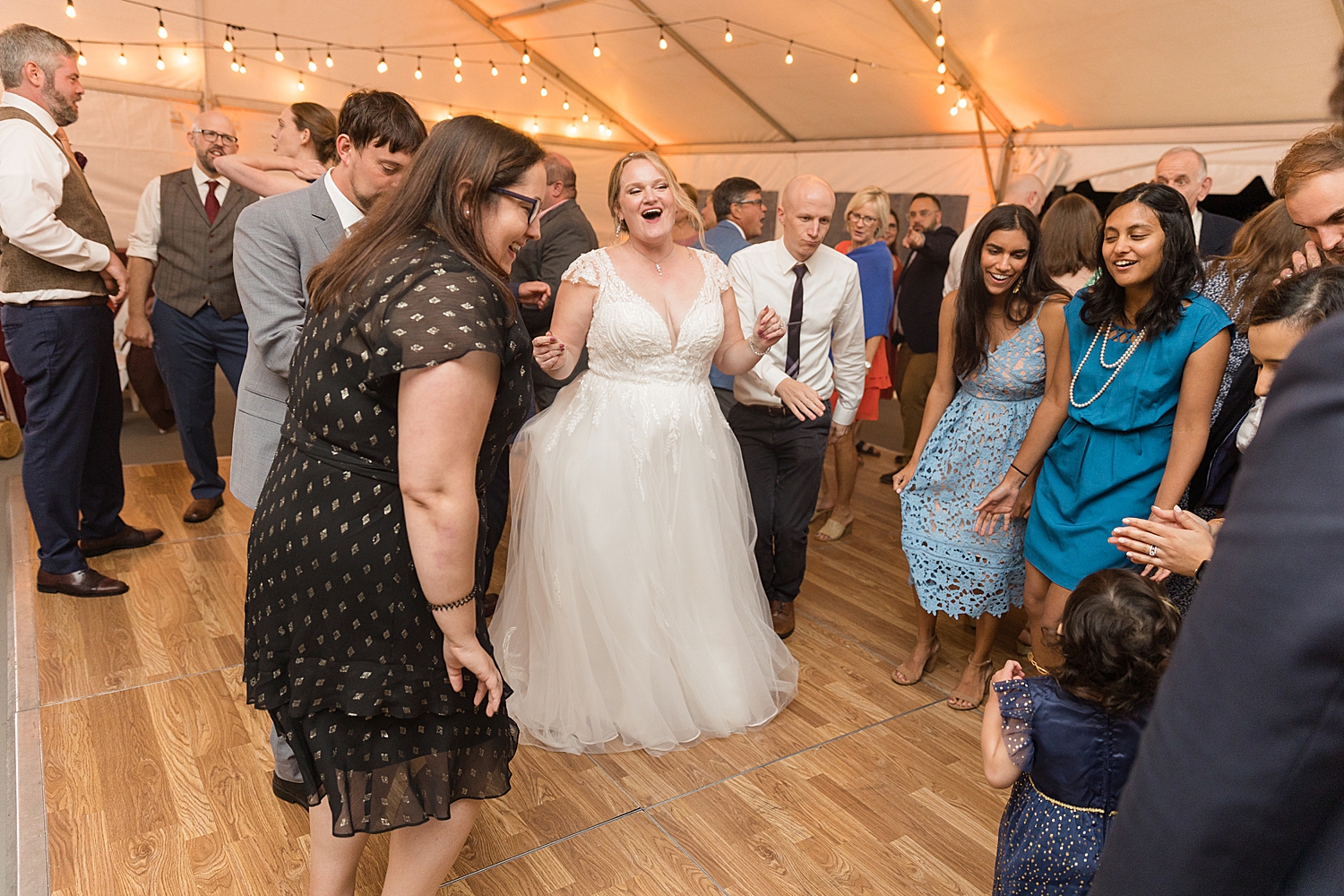 candid guests dancing