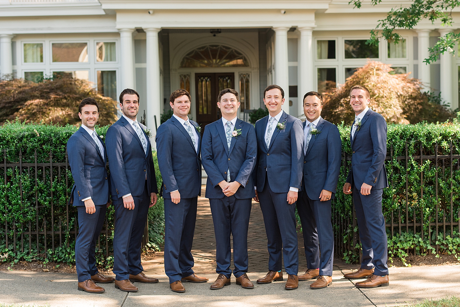 groom and groomsmen